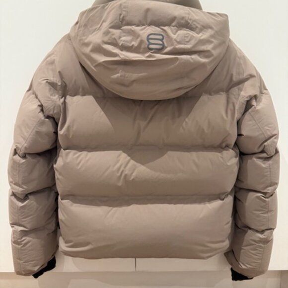 Aritzia SUPERPUFF Jacket in Modern Taupe (XS) - Picture 4 of 7